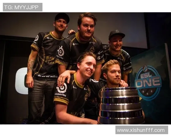 深入分析FPX在CSGO中的战术布局与团队协作策略