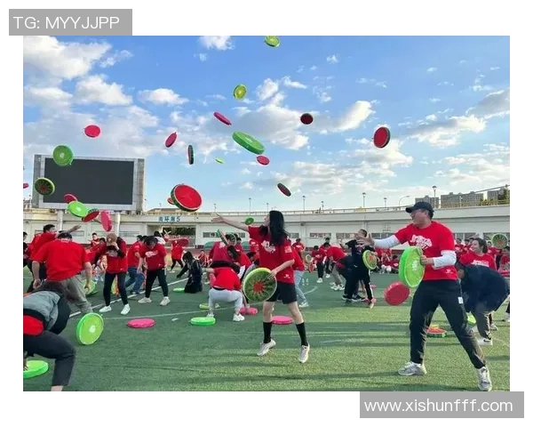 飞盘战术解析：探究北京飞盘队如何利用边路渗透撕裂防线
