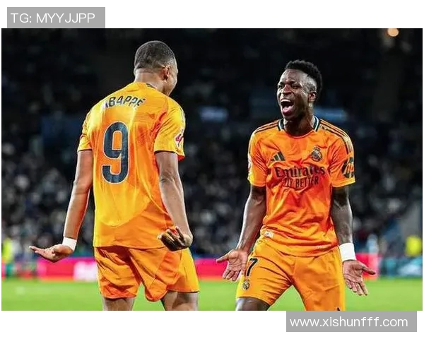 库尔图瓦的守门传奇与足球世界的辉煌瞬间解析