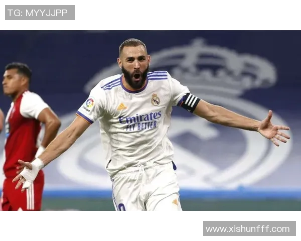 本泽马的传奇之路:从新星崛起到足坛巨星的辉煌历程 本泽马的传奇之路:从新星崛起到足坛巨星的辉煌历程