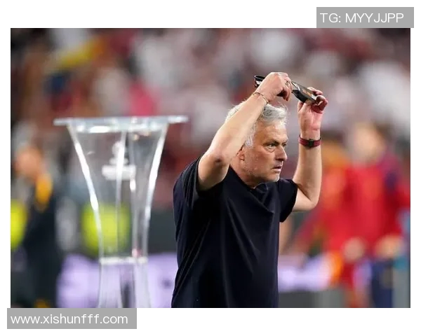 穆里尼奥怒斥欧足联争议判罚罗马惨遭点球淘汰引发热议