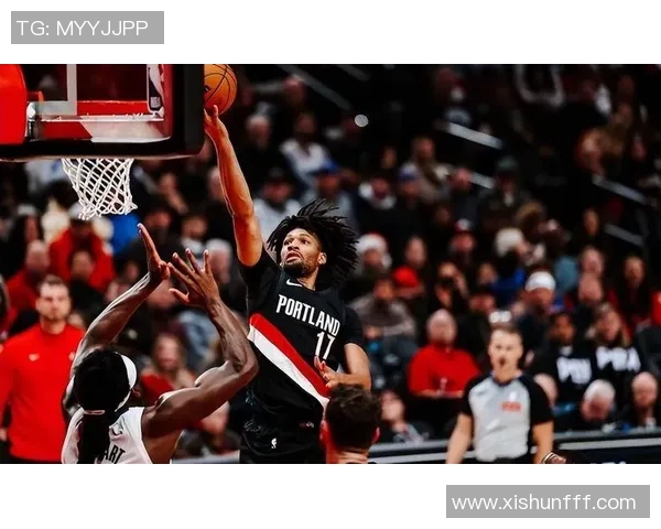 直播开拓者与活塞激战正酣球迷期待精彩对决与惊喜时刻